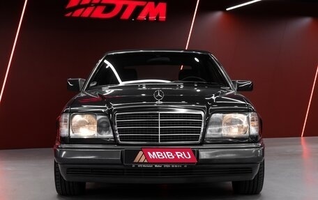 Mercedes-Benz E-Класс, 1993 год, 3 000 000 рублей, 6 фотография