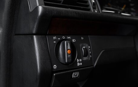 Mercedes-Benz E-Класс, 1993 год, 3 000 000 рублей, 24 фотография