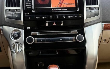 Toyota Land Cruiser 200, 2014 год, 3 040 000 рублей, 16 фотография