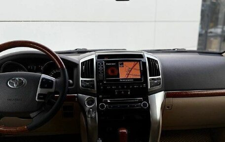 Toyota Land Cruiser 200, 2014 год, 3 040 000 рублей, 15 фотография