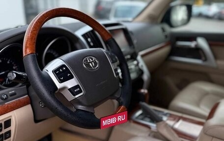 Toyota Land Cruiser 200, 2014 год, 3 040 000 рублей, 14 фотография
