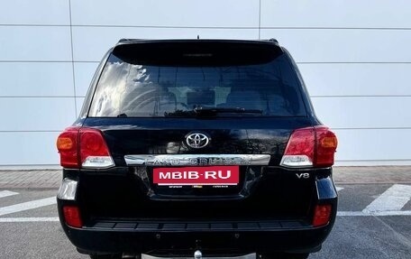 Toyota Land Cruiser 200, 2014 год, 3 040 000 рублей, 8 фотография