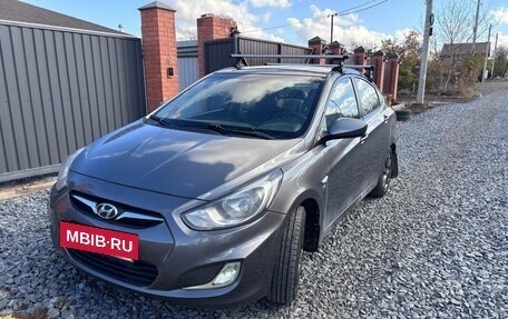 Hyundai Solaris II рестайлинг, 2012 год, 730 000 рублей, 3 фотография