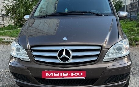Mercedes-Benz Viano, 2012 год, 2 350 000 рублей, 3 фотография