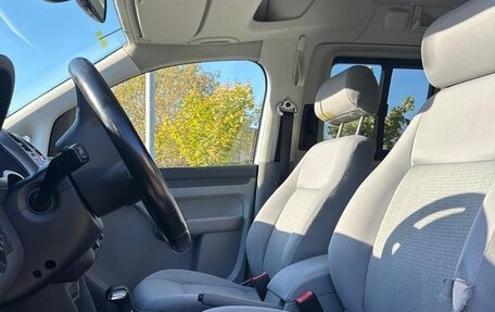 Volkswagen Caddy III рестайлинг, 2008 год, 800 000 рублей, 13 фотография