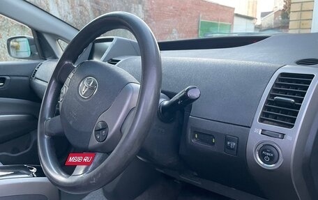 Toyota Prius, 2011 год, 850 000 рублей, 5 фотография