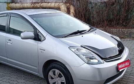 Toyota Prius, 2011 год, 850 000 рублей, 12 фотография