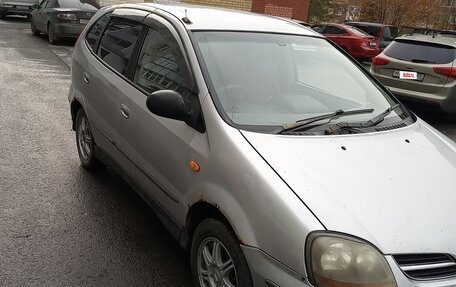 Nissan Tino, 2001 год, 444 000 рублей, 2 фотография