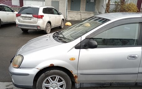 Nissan Tino, 2001 год, 444 000 рублей, 9 фотография