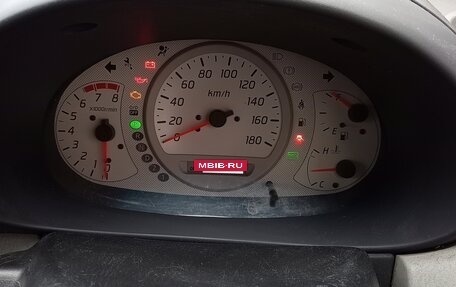 Nissan Tino, 2001 год, 444 000 рублей, 17 фотография