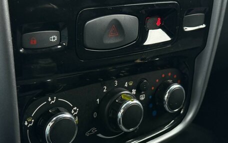 Renault Duster I рестайлинг, 2014 год, 865 000 рублей, 16 фотография