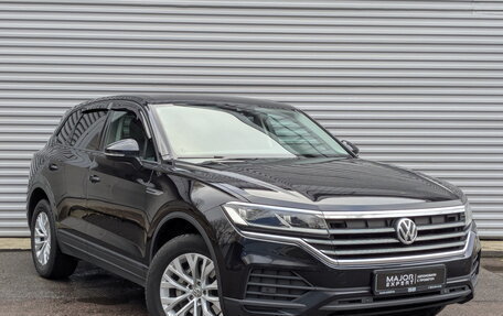 Volkswagen Touareg III, 2018 год, 4 345 000 рублей, 3 фотография