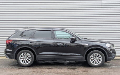 Volkswagen Touareg III, 2018 год, 4 345 000 рублей, 4 фотография