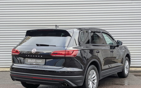 Volkswagen Touareg III, 2018 год, 4 345 000 рублей, 5 фотография