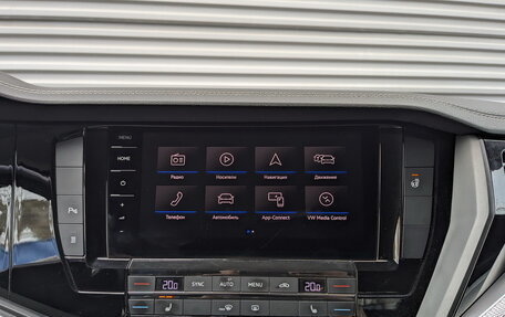 Volkswagen Touareg III, 2018 год, 4 345 000 рублей, 15 фотография