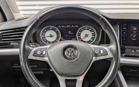 Volkswagen Touareg III, 2018 год, 4 345 000 рублей, 21 фотография
