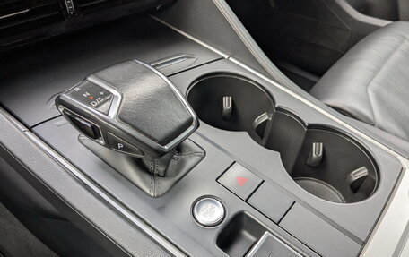 Volkswagen Touareg III, 2018 год, 4 345 000 рублей, 26 фотография