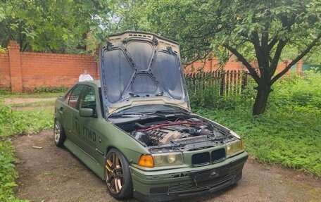 BMW 3 серия, 1993 год, 490 000 рублей, 1 фотография