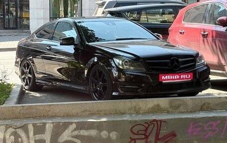 Mercedes-Benz C-Класс, 2011 год, 2 400 000 рублей, 4 фотография