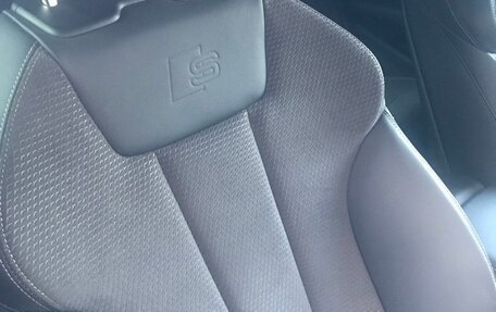 Audi A4, 2018 год, 2 850 000 рублей, 11 фотография