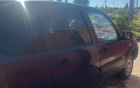 Chevrolet Niva I рестайлинг, 2014 год, 450 000 рублей, 5 фотография