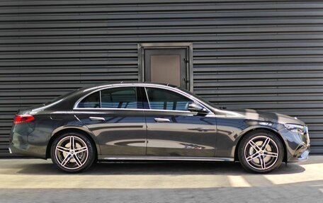 Mercedes-Benz E-Класс, 2025 год, 9 790 000 рублей, 3 фотография
