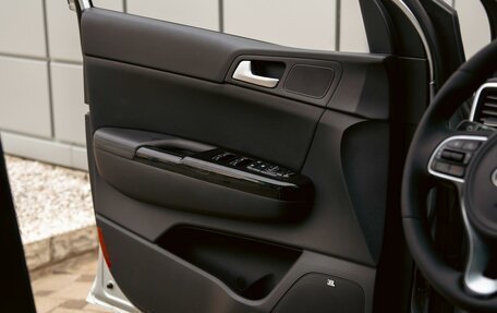 KIA Sportage IV рестайлинг, 2018 год, 1 695 000 рублей, 12 фотография