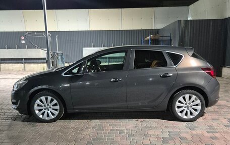 Opel Astra J, 2013 год, 995 000 рублей, 1 фотография