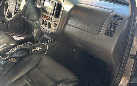 Ford Escape II, 2005 год, 730 000 рублей, 6 фотография