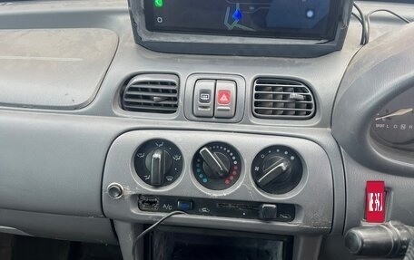 Nissan March II, 2001 год, 235 000 рублей, 26 фотография