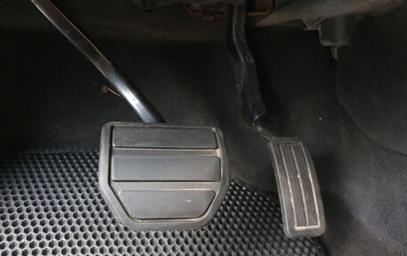 Land Rover Discovery III, 2006 год, 1 250 000 рублей, 13 фотография