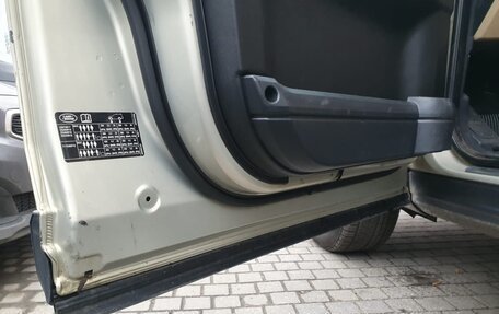 Land Rover Discovery III, 2006 год, 1 250 000 рублей, 27 фотография