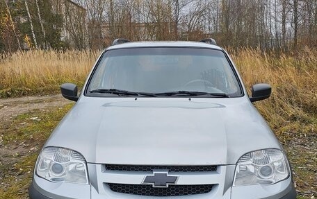 Chevrolet Niva I рестайлинг, 2013 год, 640 000 рублей, 3 фотография