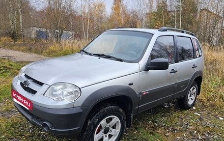 Chevrolet Niva I рестайлинг, 2013 год, 640 000 рублей, 4 фотография