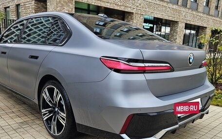 BMW 7 серия, 2022 год, 10 200 000 рублей, 5 фотография