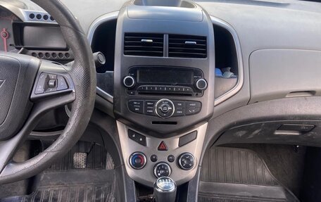 Chevrolet Aveo III, 2013 год, 700 000 рублей, 3 фотография