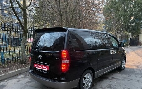 Hyundai Grand Starex Grand Starex I рестайлинг 2, 2014 год, 2 200 000 рублей, 5 фотография