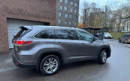 Toyota Highlander III, 2014 год, 3 150 000 рублей, 7 фотография