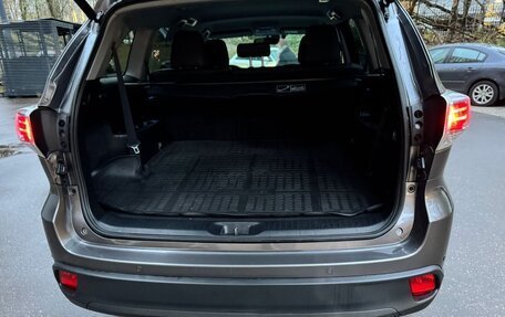 Toyota Highlander III, 2014 год, 3 150 000 рублей, 10 фотография