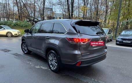 Toyota Highlander III, 2014 год, 3 150 000 рублей, 5 фотография