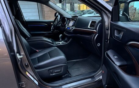 Toyota Highlander III, 2014 год, 3 150 000 рублей, 22 фотография