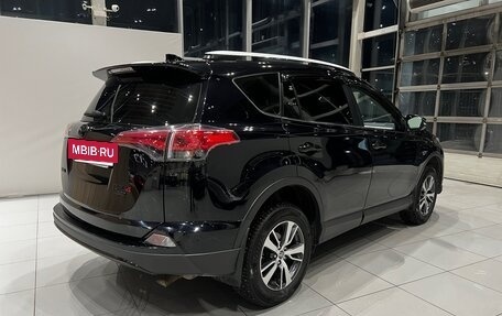 Toyota RAV4, 2017 год, 2 390 000 рублей, 5 фотография