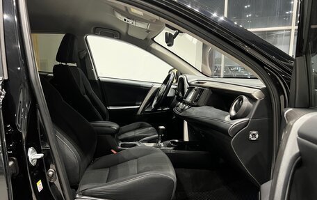 Toyota RAV4, 2017 год, 2 390 000 рублей, 26 фотография