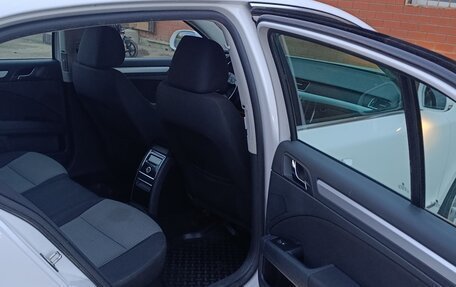 Skoda Superb III рестайлинг, 2011 год, 900 000 рублей, 8 фотография