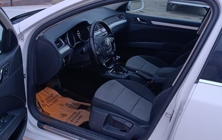 Skoda Superb III рестайлинг, 2011 год, 900 000 рублей, 11 фотография