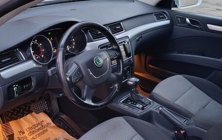 Skoda Superb III рестайлинг, 2011 год, 900 000 рублей, 12 фотография