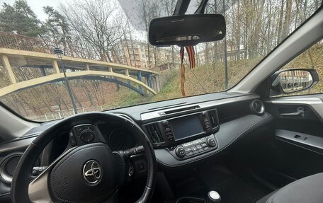 Toyota RAV4, 2016 год, 2 300 000 рублей, 5 фотография