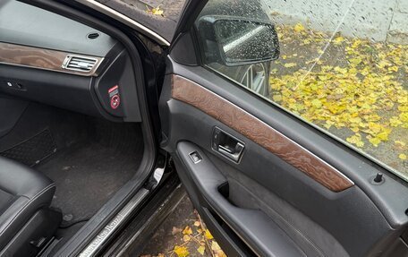 Mercedes-Benz E-Класс, 2015 год, 2 500 000 рублей, 8 фотография