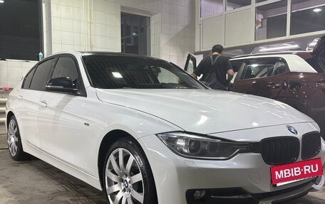 BMW 3 серия, 2013 год, 1 900 000 рублей, 8 фотография