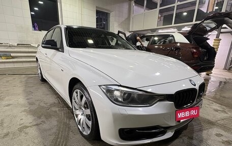 BMW 3 серия, 2013 год, 1 900 000 рублей, 9 фотография